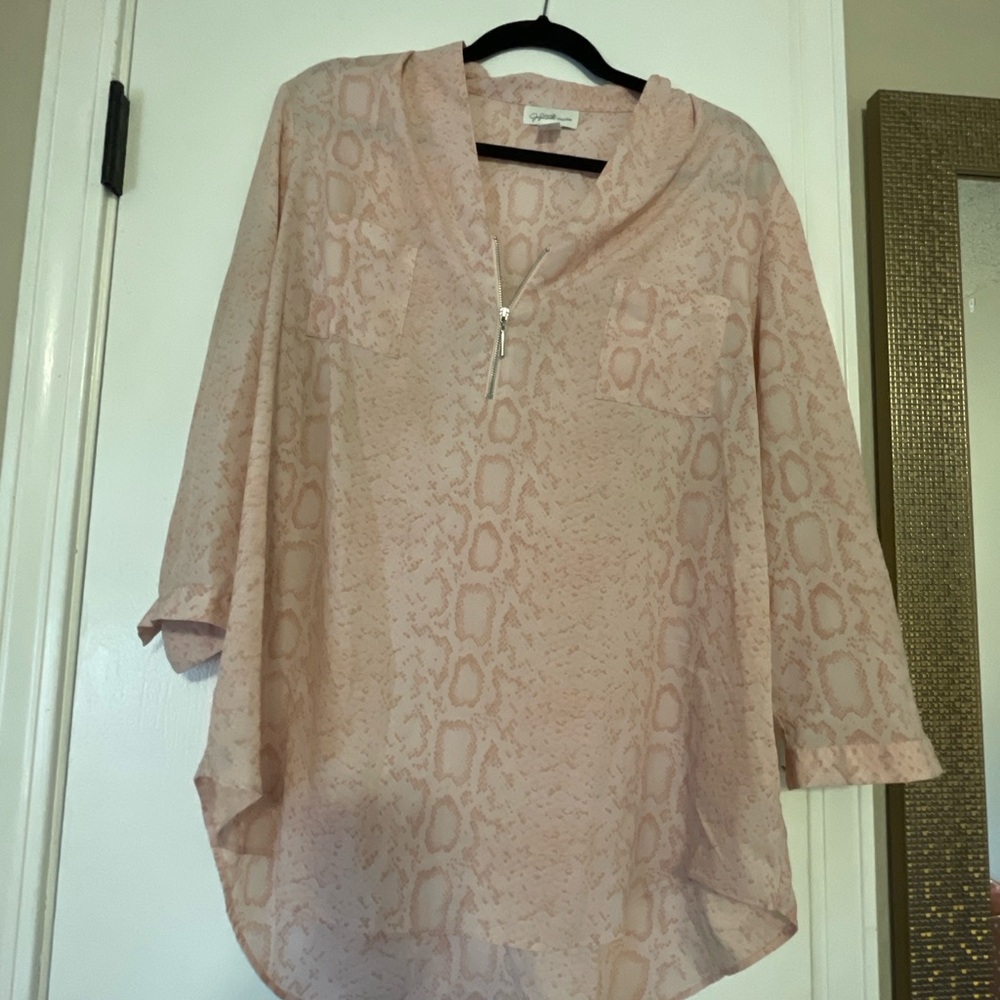 Jaclyn Smith Light Pink Patterned Blouse
